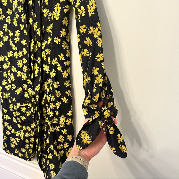 Derek Lam Collective Yellow Floral Pleated Flowy Dress Button Sz 36 US XS-SM - Picture 3 of 10